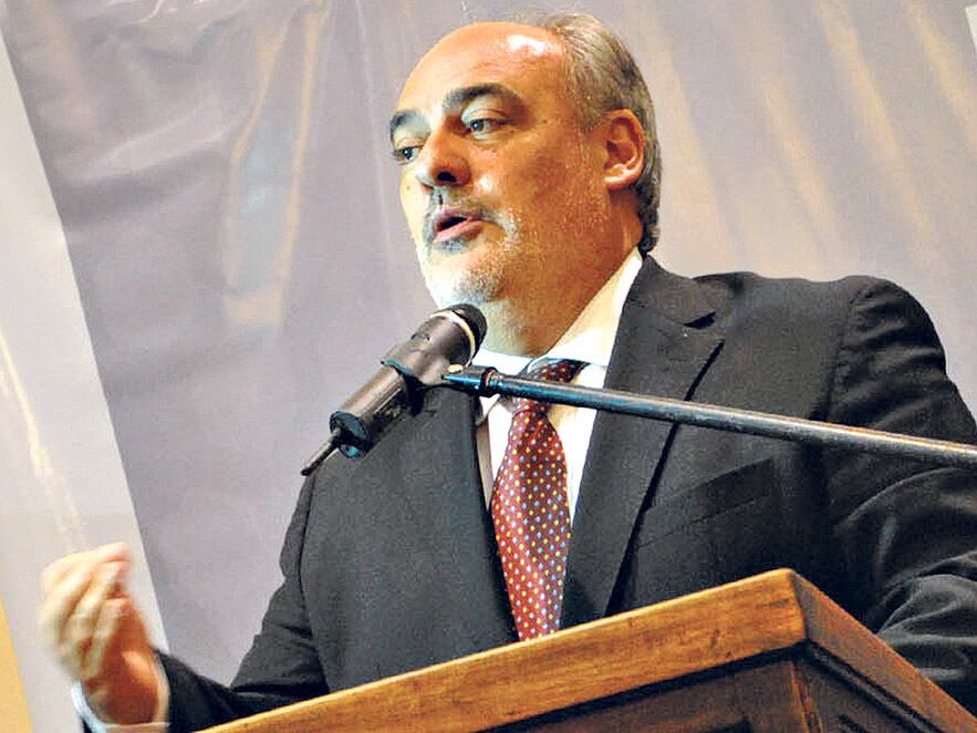El gobernador de Corrientes, Ricardo Colombi, fue denunciado por el juez Aldo Alurralde. 