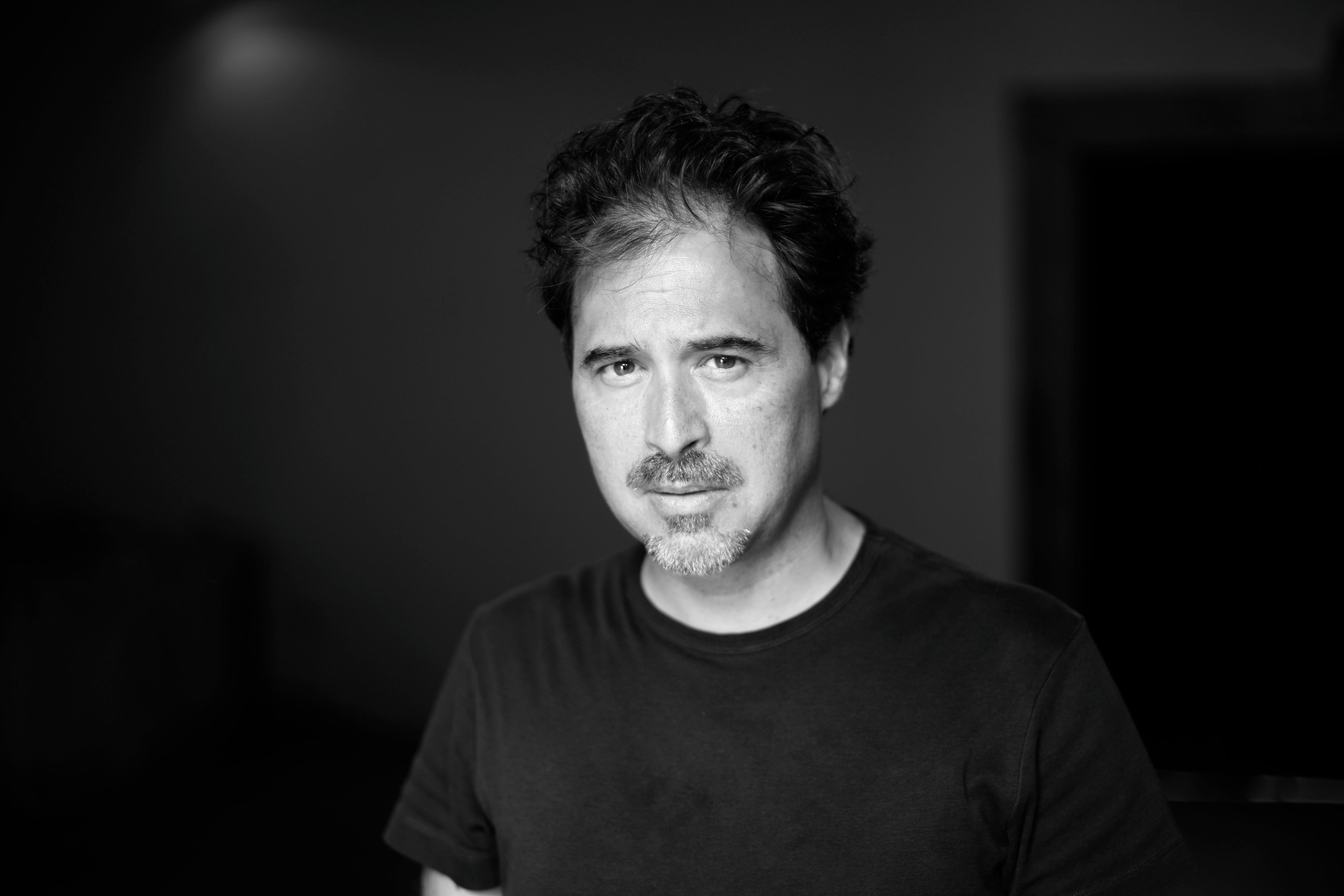 El angoleño José Eduardo Agualusa, coautor de "El terrorista elegante".