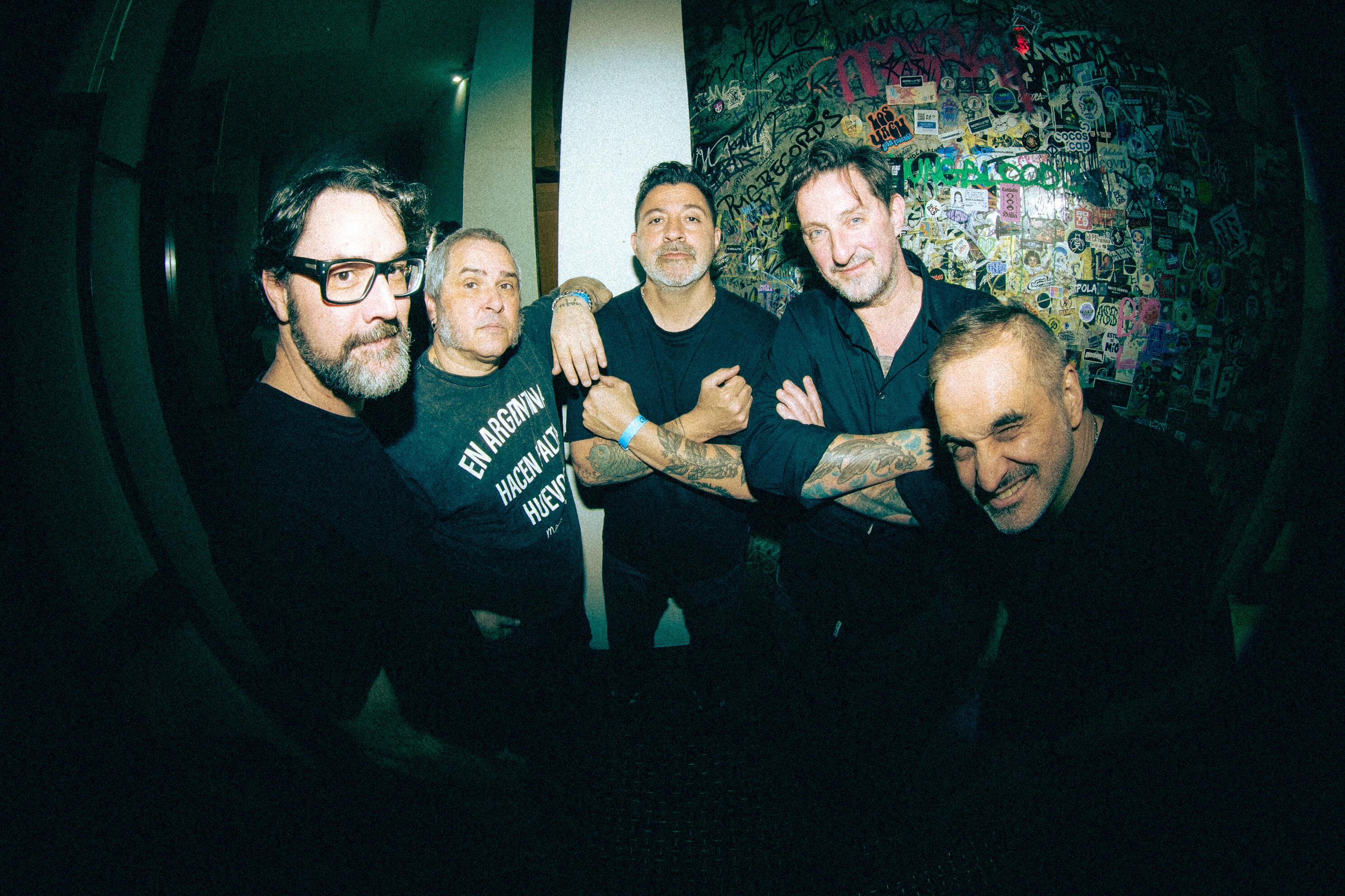 "Estas canciones suenan a diferentes momentos de nuestra discografía, pero en un solo disco", dice Minimal. 