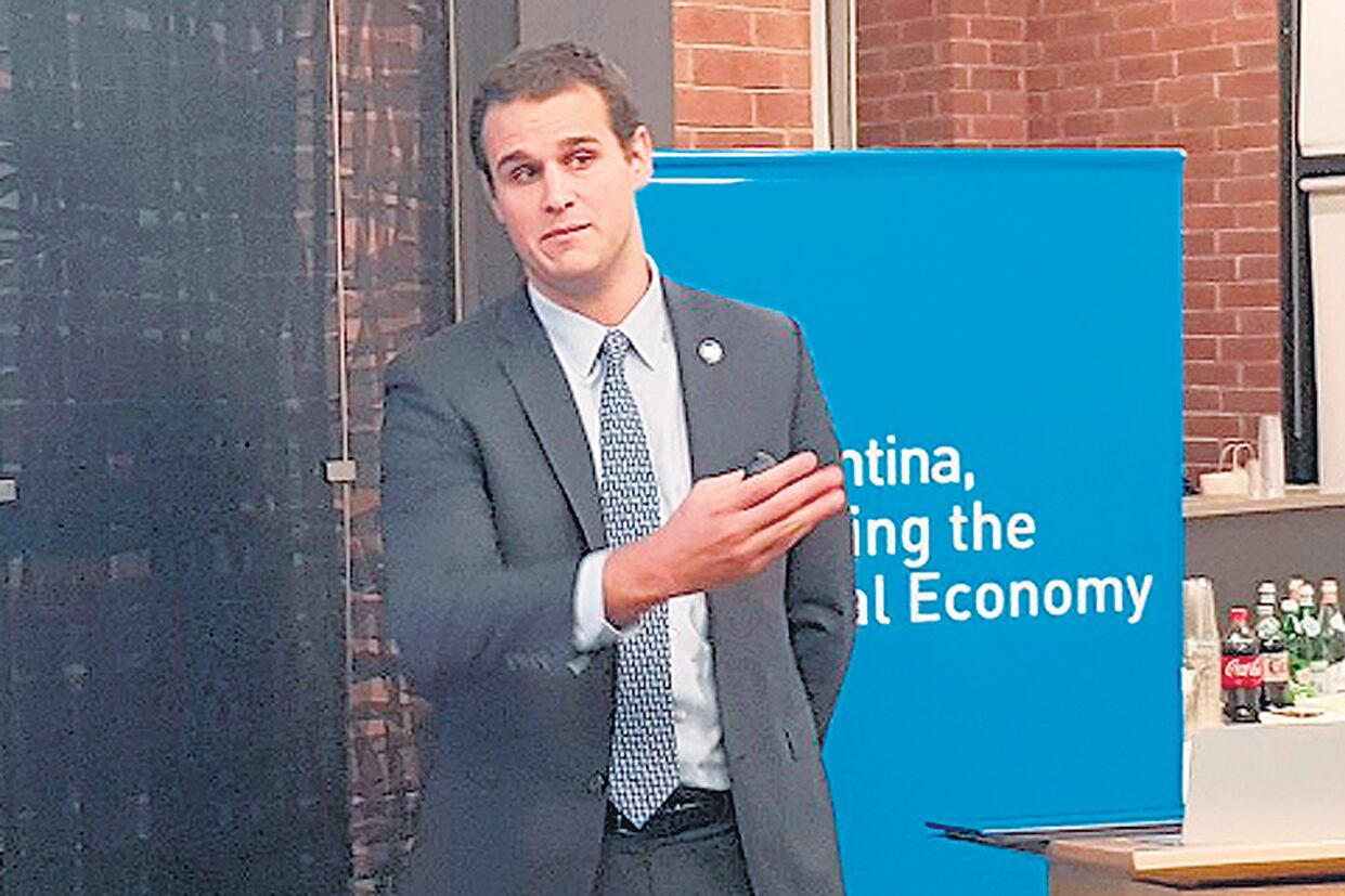 Pablo Quirno hijo, ahora ascendido al cargo de embajador extraordinario y plenipotenciario.