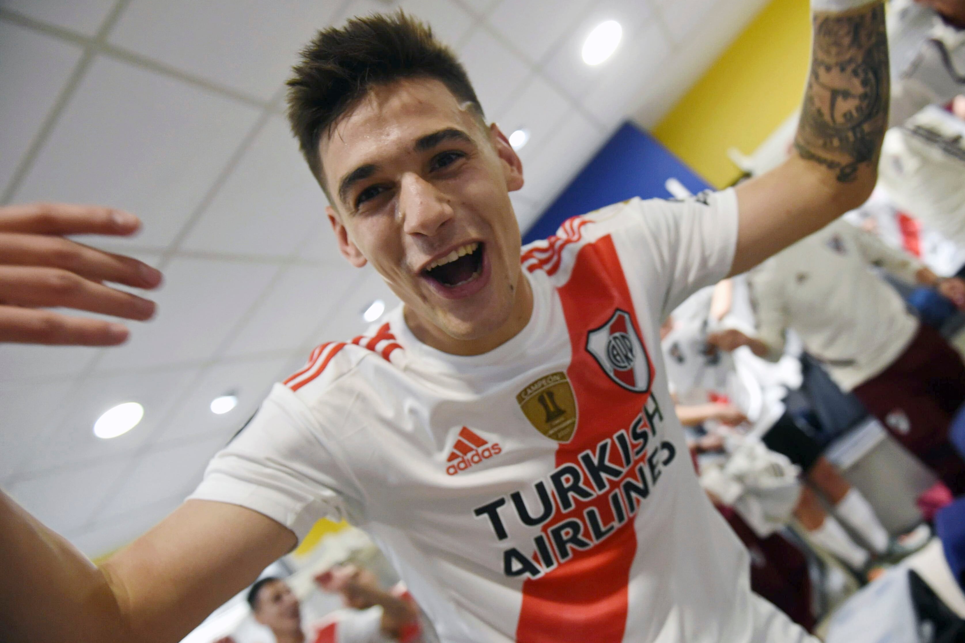 Martínez Quarta con la camiseta de River