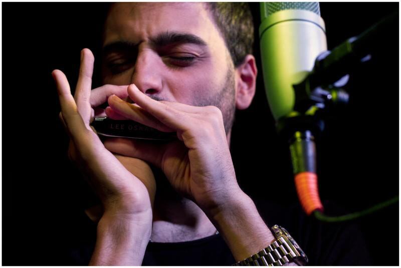 El armonicista Martín Chemes, organizador del Festival Internacional de Armónica.