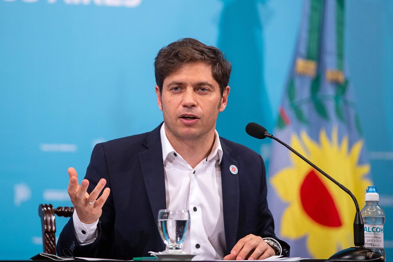 Axel Kicillof, respaldó la decisión del Gobierno nacional de congelar por 90 días los precios de 1.432 productos de la canasta básica "para que nadie se haga el piola".