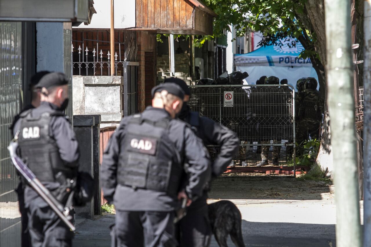 Maldonado se atrincheró durante 10 horas en su casa y fue abatido por la policía.