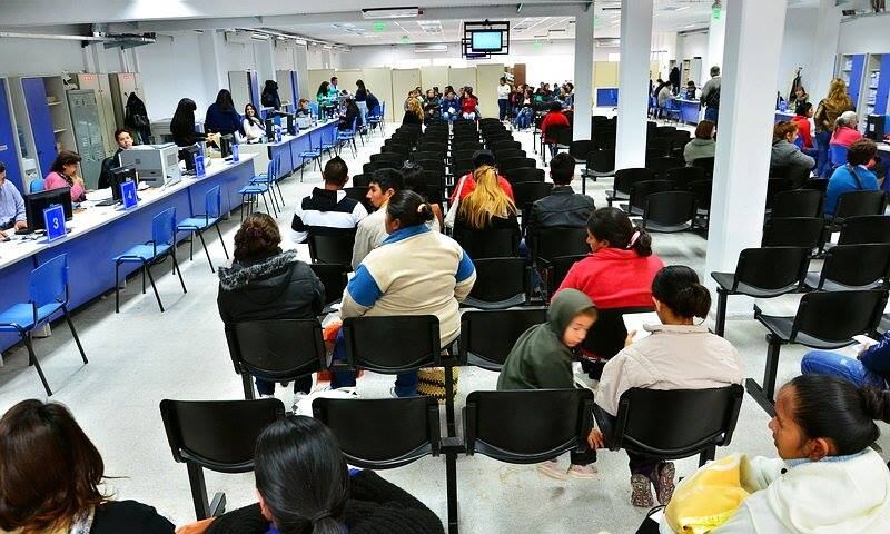 A días de las elecciones, el gobierno de Mauricio Macri sigue incorporando personal a la planta permanente del Estado.