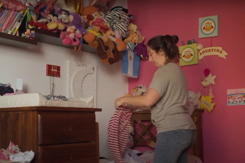 El 84,3 por ciento de los hogares  “monoma(pa)rentales”tiene jefatura femenina.