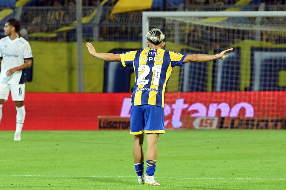 El pibito López fue la figura del partido.