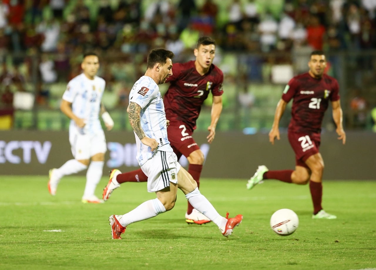Lionel Messi, durante el partido de ida contra Venezuela por las Eliminatorias