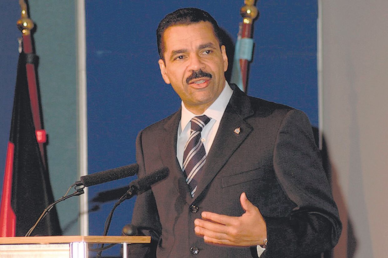 Noble solicitó declarar para contribuir a establecer la verdad.