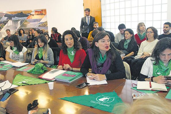 Desde el Salón Moreno-Frondizi del Senado reclamaron que el proyecto se trate “lo antes posible”.