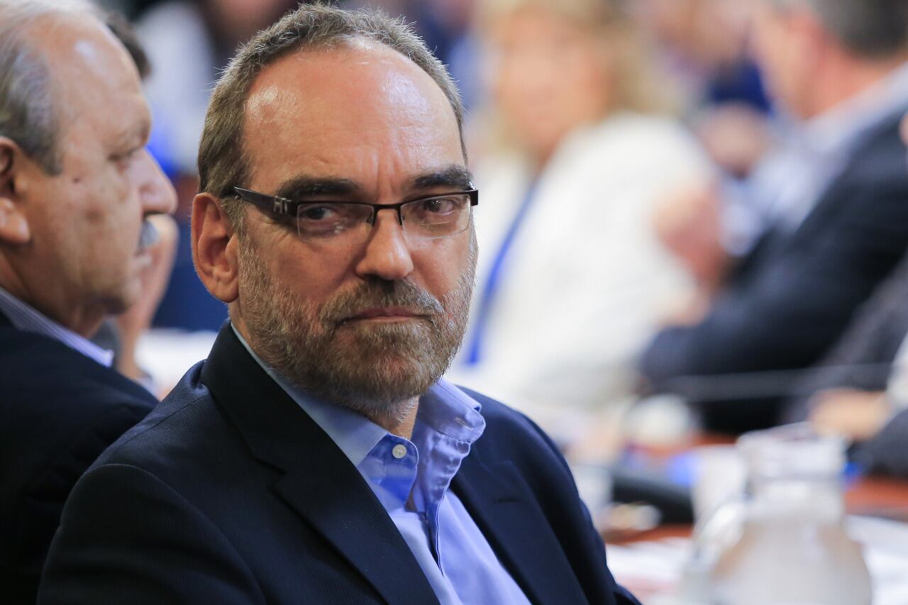 Fernando Iglesias redobló sus ataques misóginos contra Florencia Carignano.