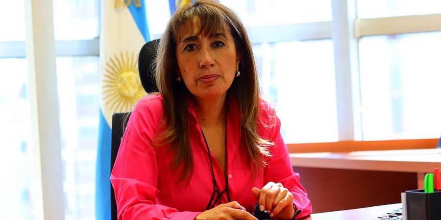Publicaron el teléfono de la diputada Roxana Reyes en Facebook asegurando que vendía figuritas del Mundial.