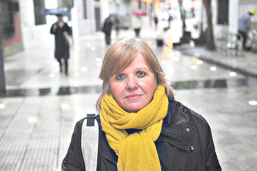 “No soy una persona divertida, pero el humor ayuda a sobrellevar un material demasiado duro”.