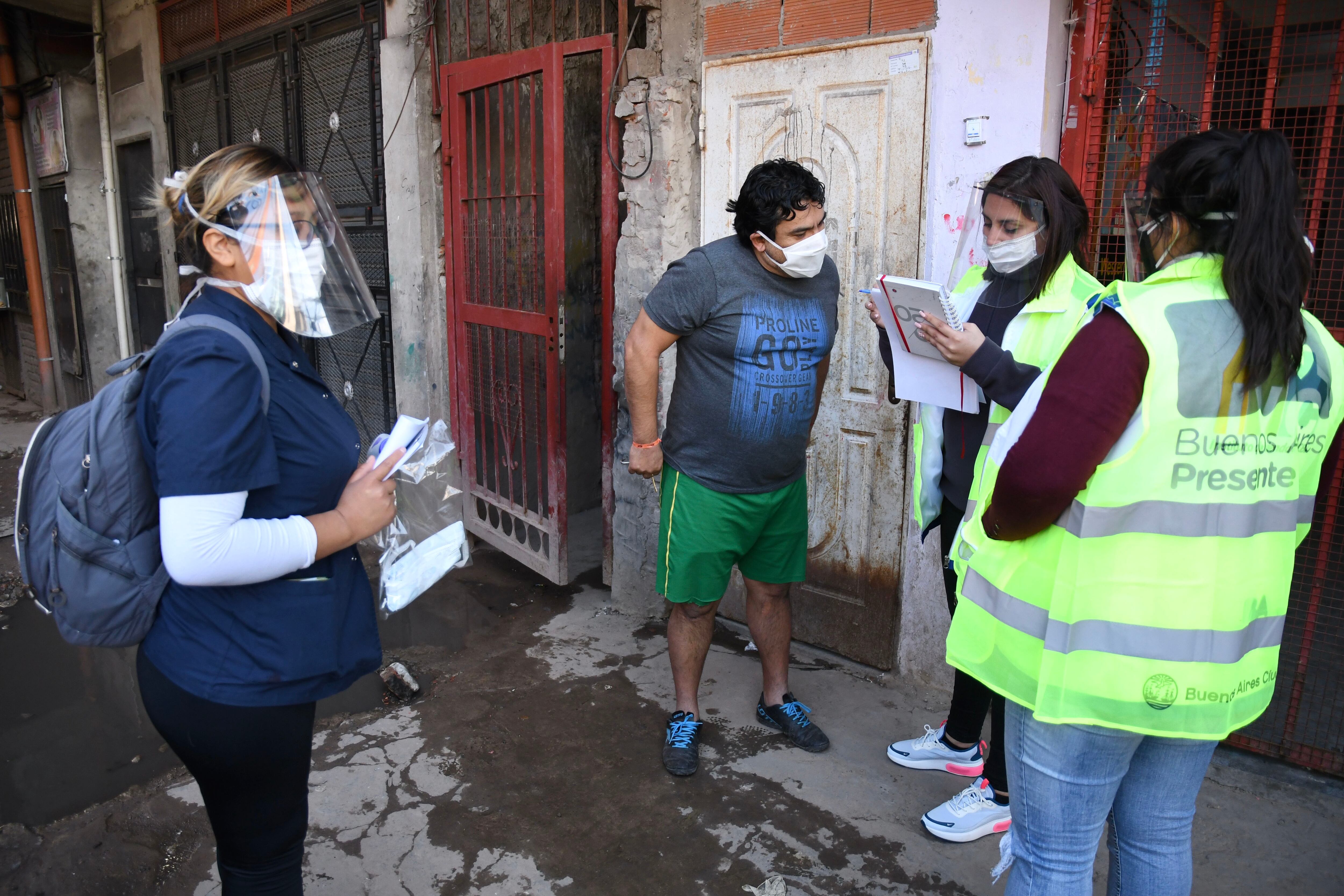 Personal de Ciudad y Nación visitan casa por casa, como parte del plan Detectar.