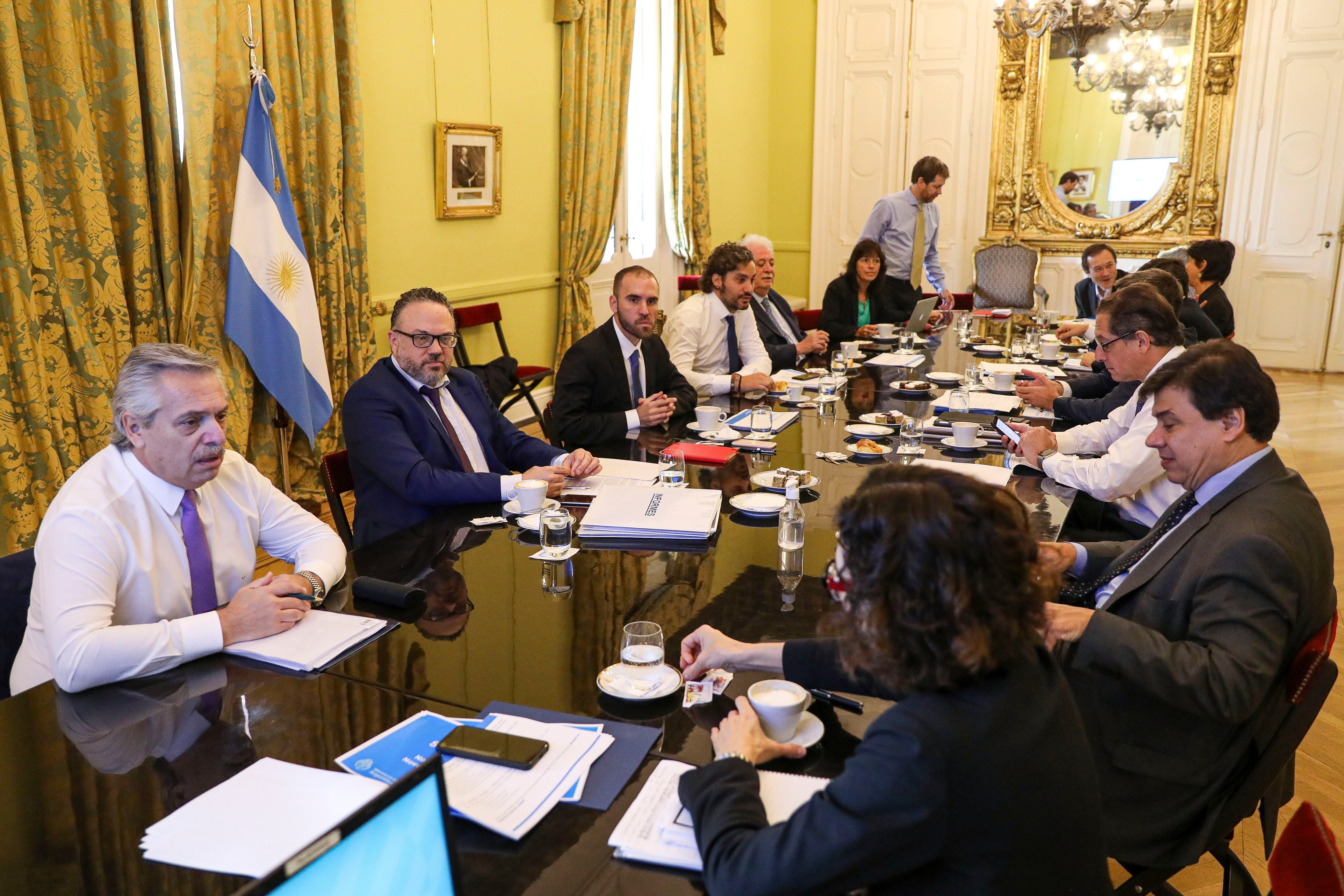 Alberto Fernández encabezó la reunión del gabinete económico. 