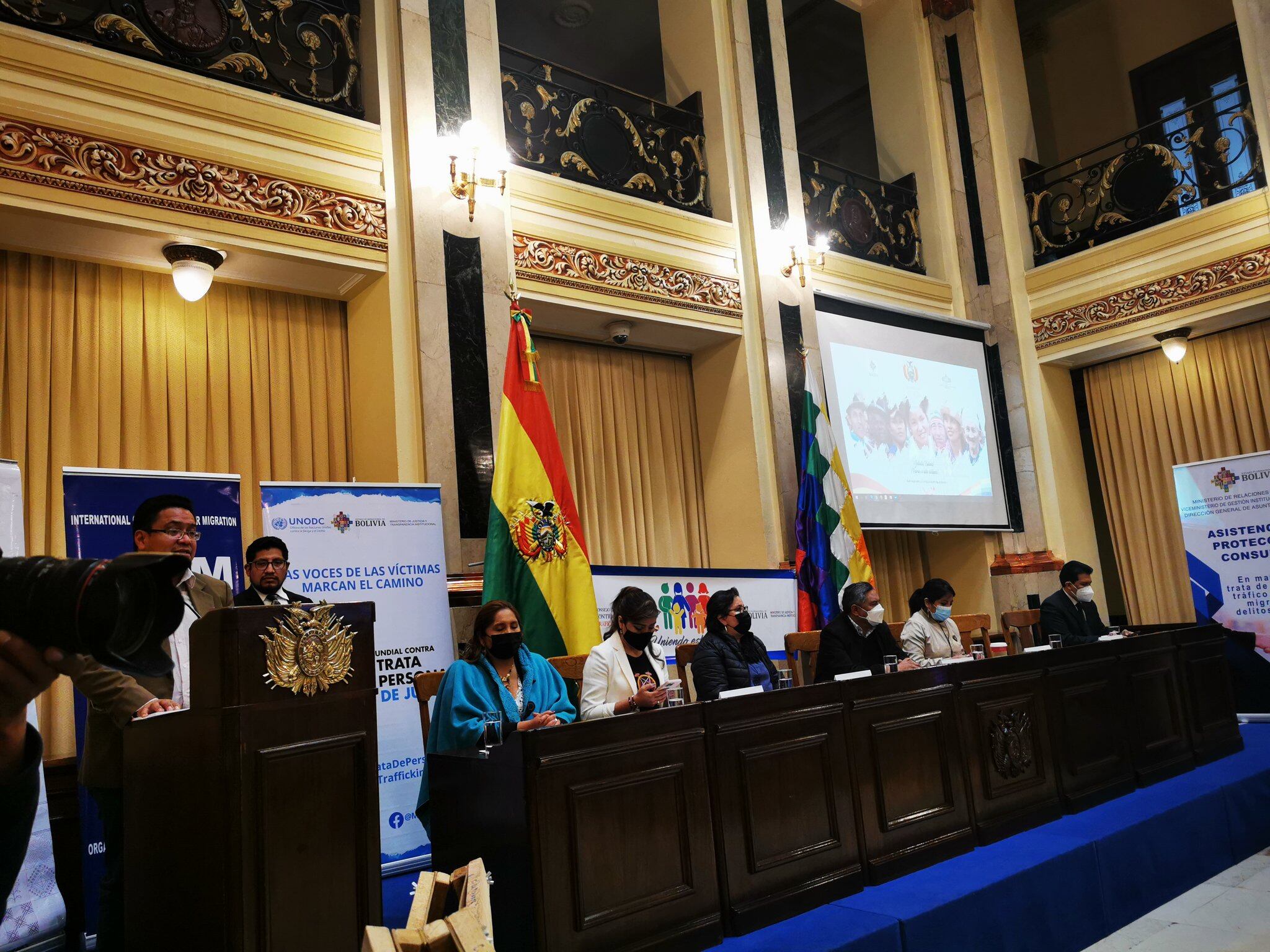 Presentación de la Política Plurinacional Contra la Trata y Tráfico de Personas / Foto: Twitter Cesar Siles