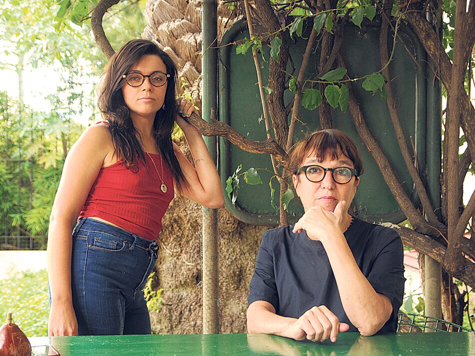 “La orfandad es algo que define a la poesía”, afirman Vivi Tellas y Marie Gouiric.