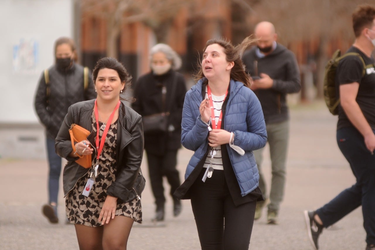 A partir del 1 de octubre se levanta la obligatoriedad de uso de tapaboca al aire libre.