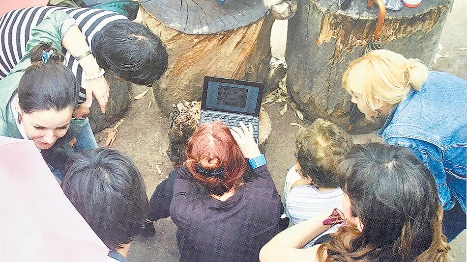 Taller en Santiago del Estero en 2007. En el centro, Diana Aisenberg.