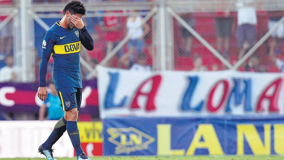 Pérez estuvo apenas catorce minutos en la cancha ante San Lorenzo y fue reemplazado por Bou.