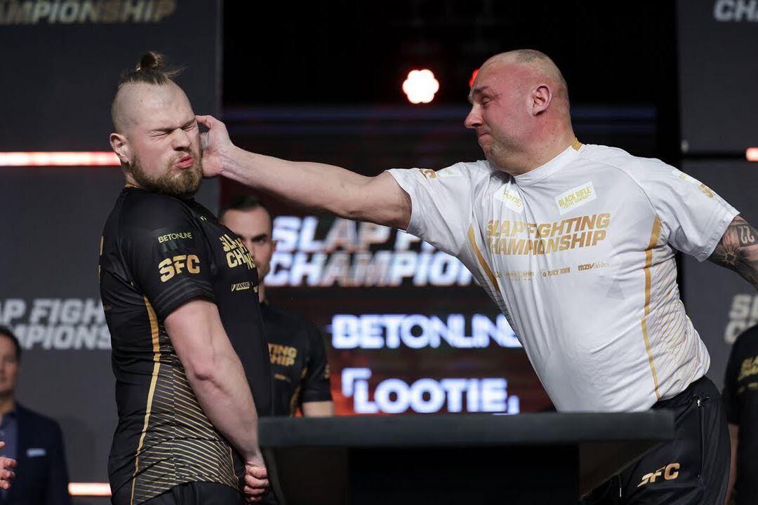 La violenta competencia de cachetadas