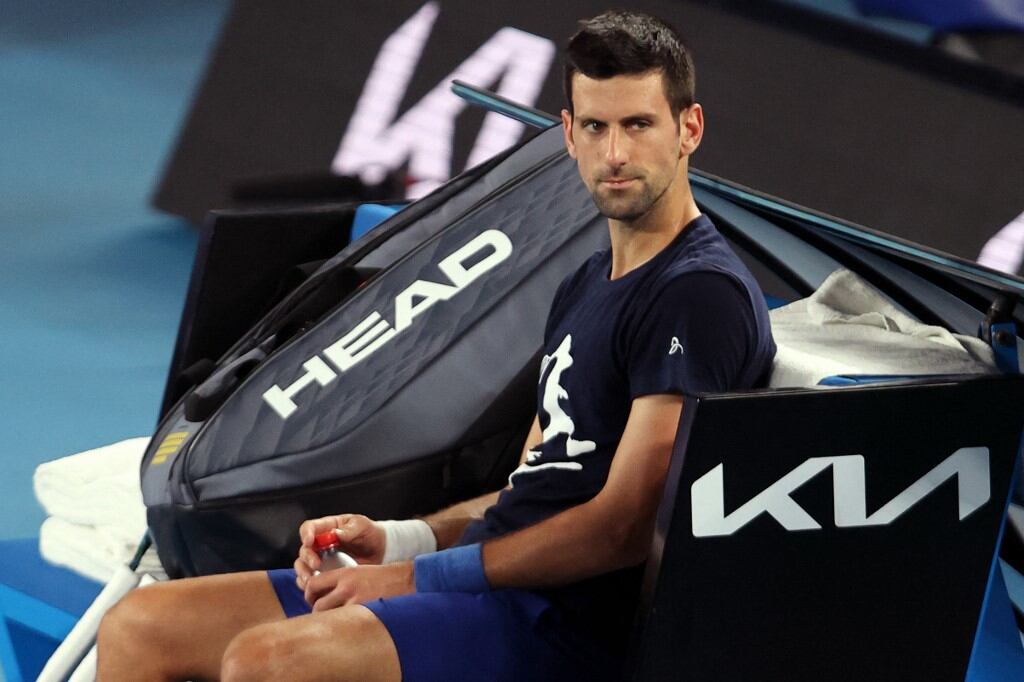 Djokovic ingresó a Australia con un permiso médico especial para justificar que no está vacunado