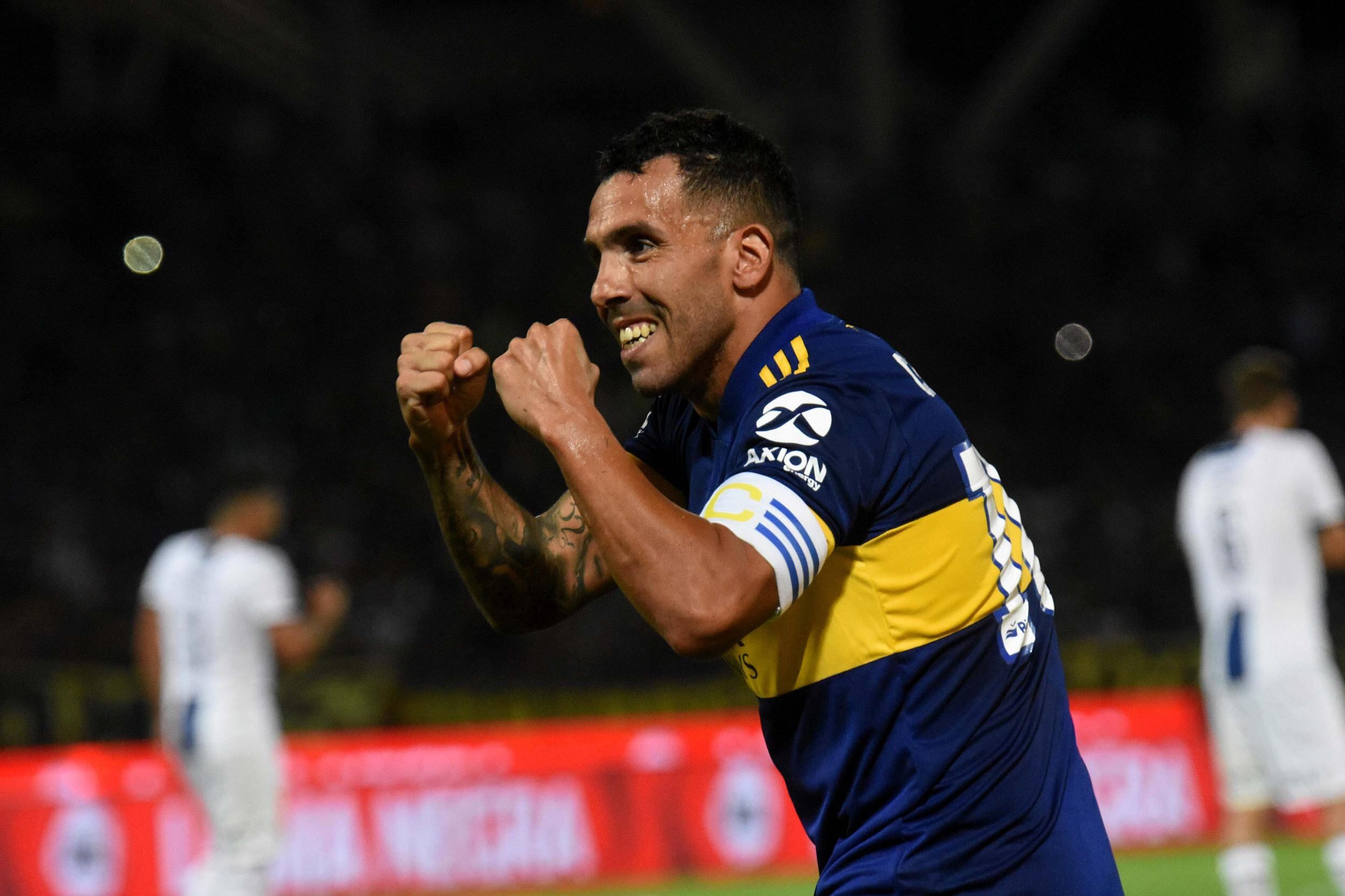 Carlitos Tevez, capitán y figura de Boca.