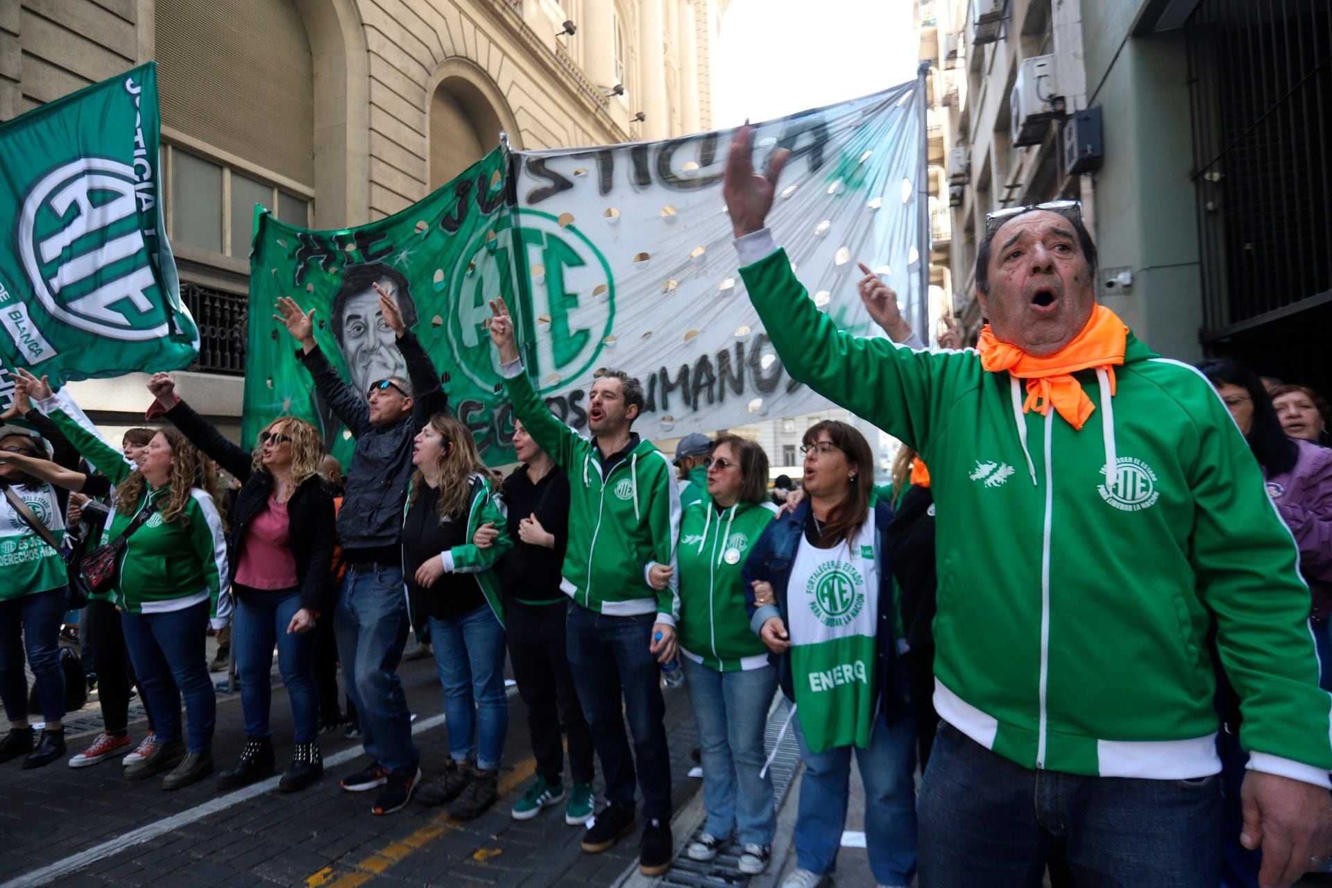 La convocatoria al paro de ATE tiene un claro objetivo: visibilizar la situación de los empleados estatales e intentar revertir las políticas de ajuste y despidos masivos