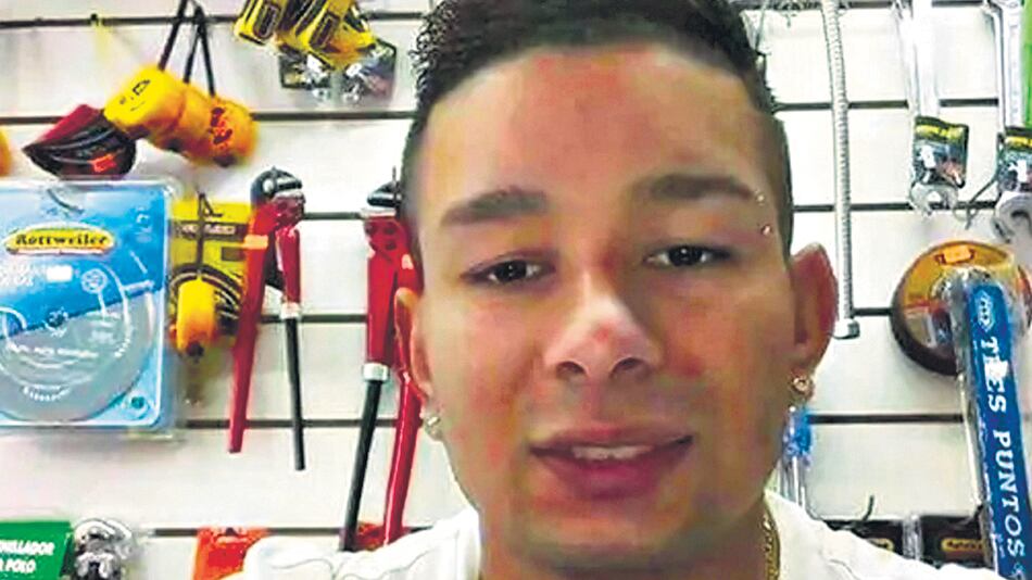 Cristian Ramón Toledo Medina trabajaba en la ferretería frente a la parroquia de la villa 21-24.