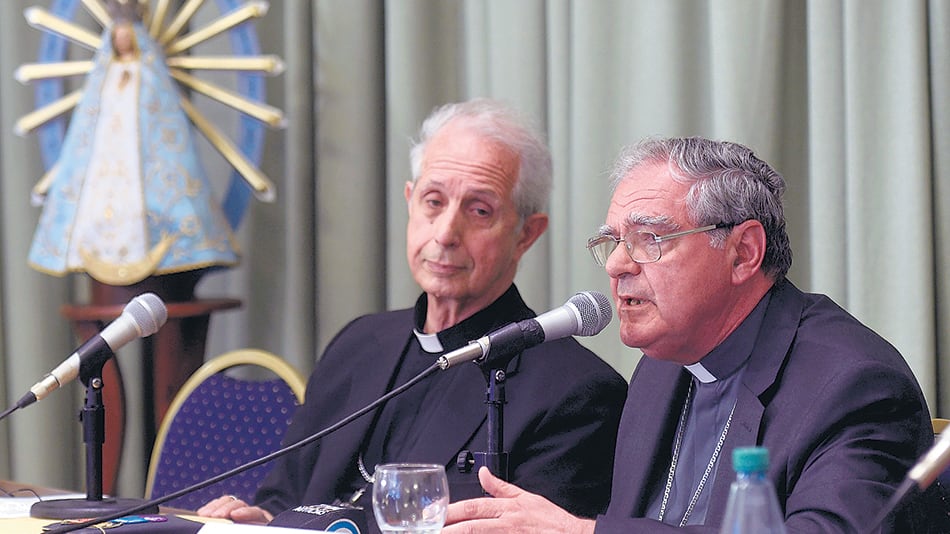 El obispo Oscar Ojea fue elegido para encabezar el Episcopado después de estar dos períodos al frente de Cáritas.