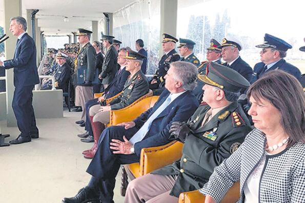 Mauricio Macri se pronunció a favor de darles intervención a las Fuerzas Armadas en seguridad interior.