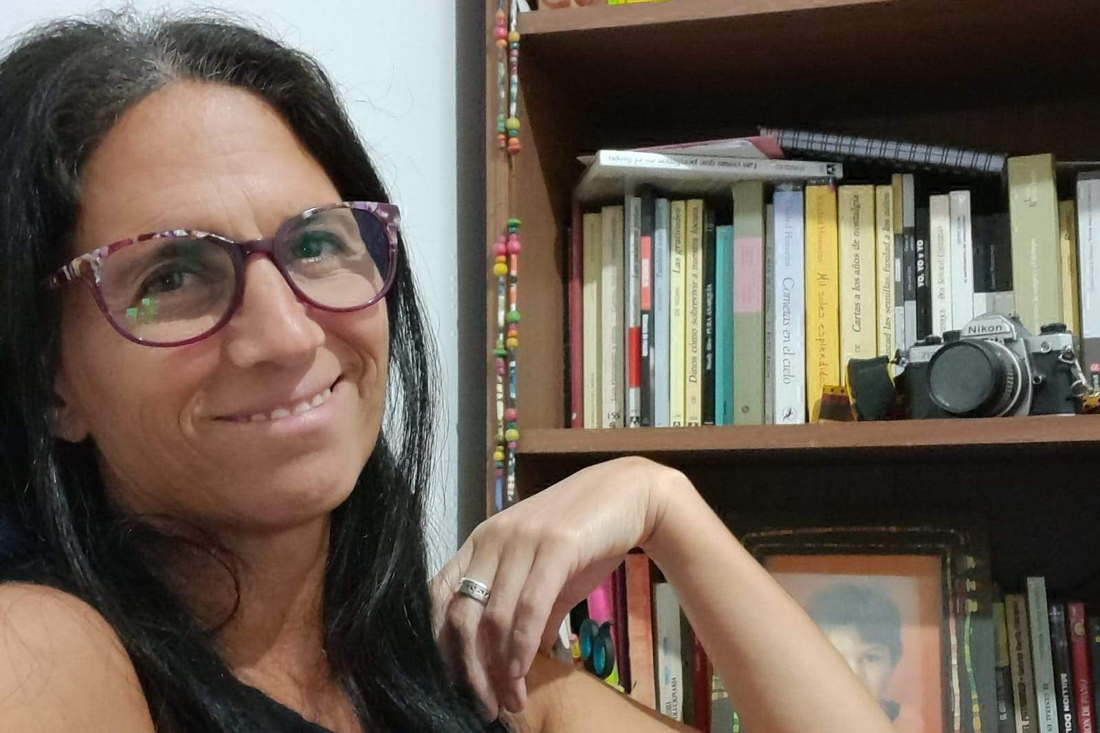 Ana Julia Sorgentini, acompañante terapéutica y fotógrafa.