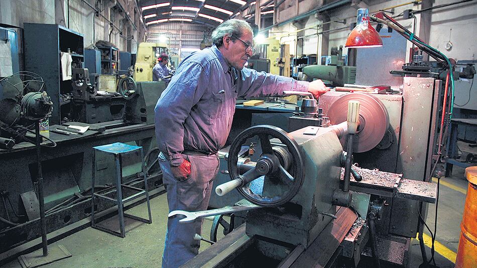 A las pymes que dejaron de pagar impuestos por la crisis ahora les incrementan los intereses.