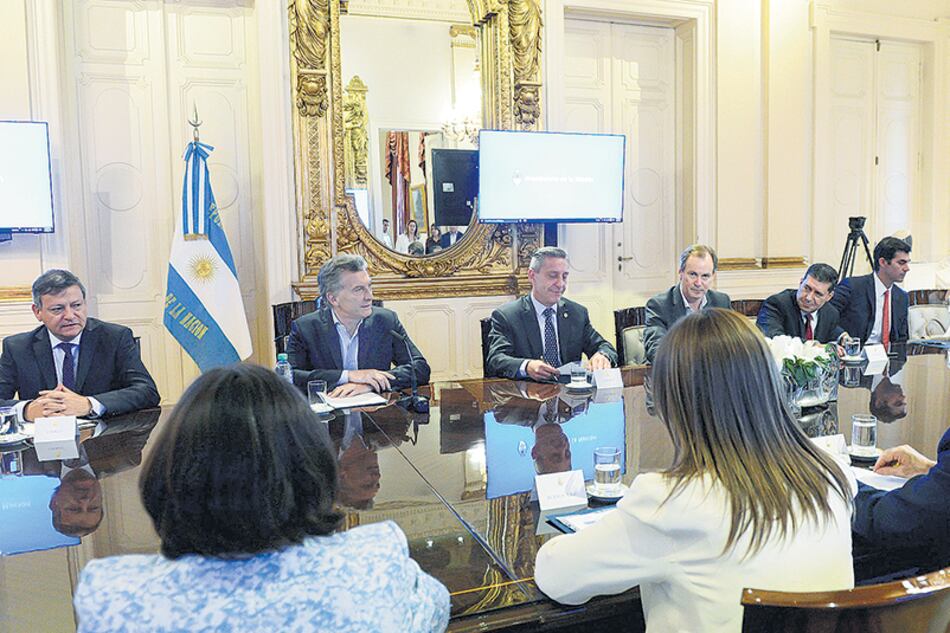 El Presidente se reunirá mañana nuevamente con los gobernadores.
