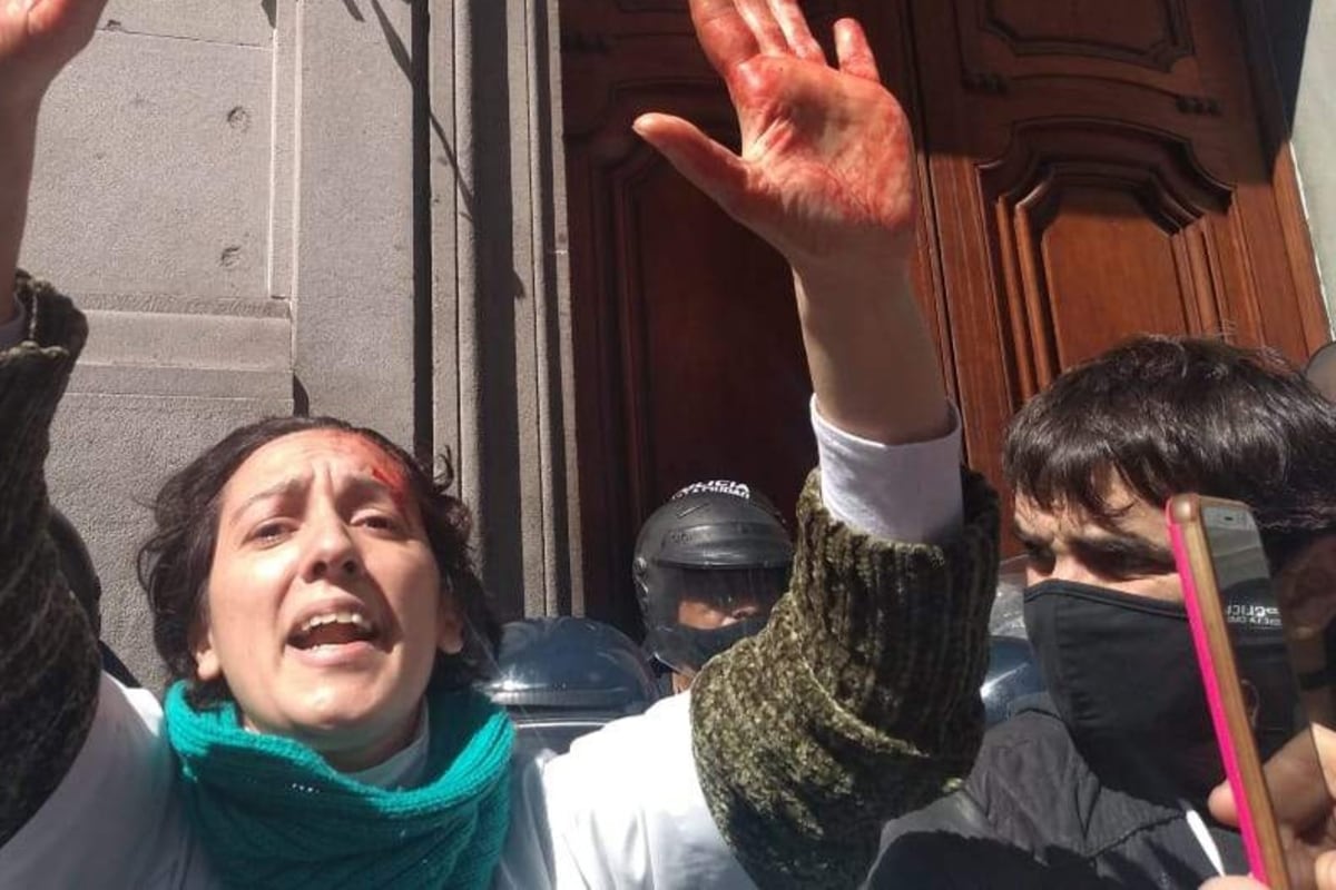 En septiembre de 2020, plena pandemia, la policía de la Ciudad reprimió a enfermerxs que pedían mejores condiciones laborales en los hospitales públicos.