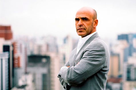 Gustavo Arribas admitió haber recibido el dinero, pero dice que es por la venta de una propiedad.