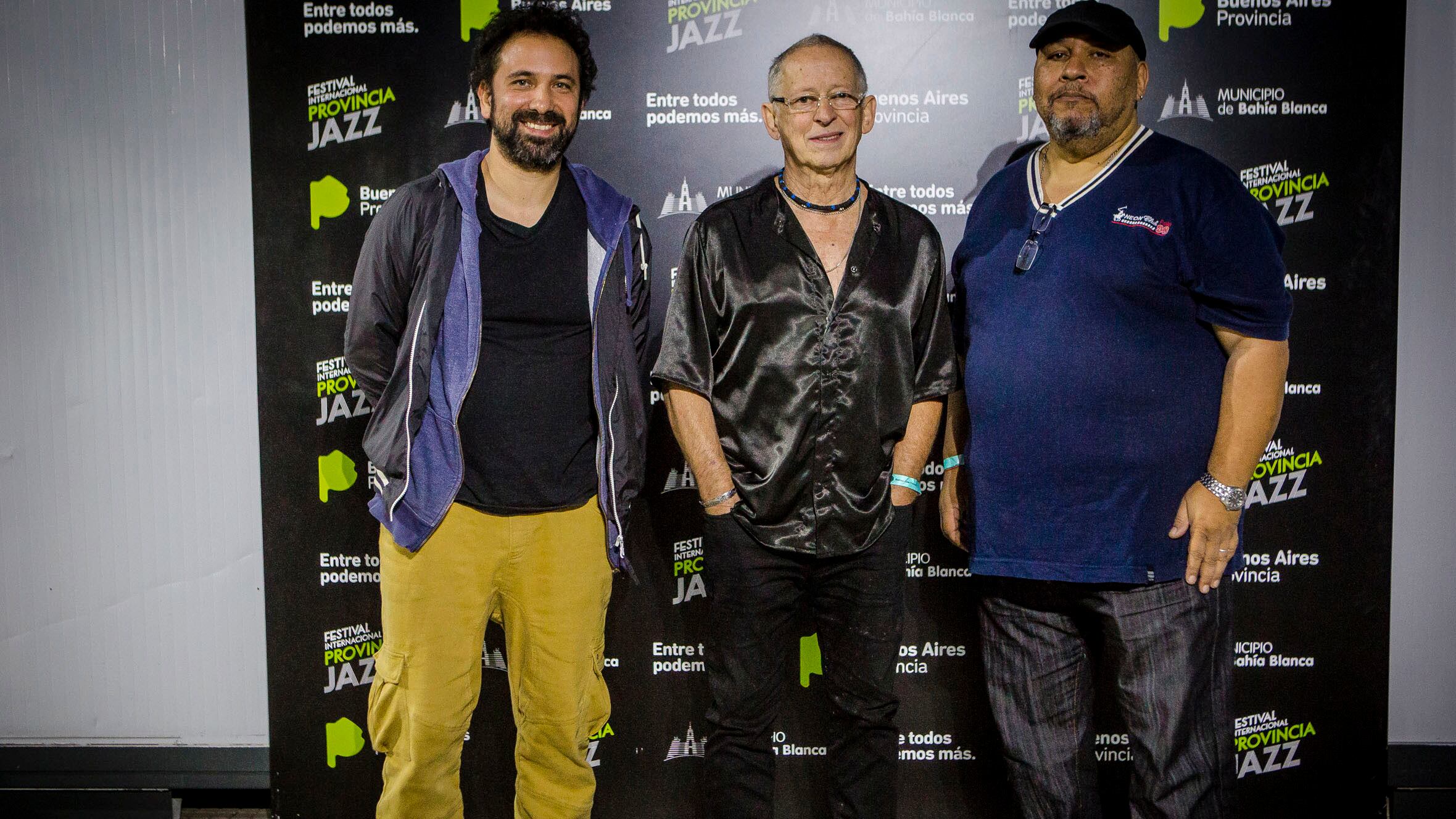 El percusionista Fabián Miodownik, Hugo Fattoruso y Daniel Maza, el Trío Oriental.