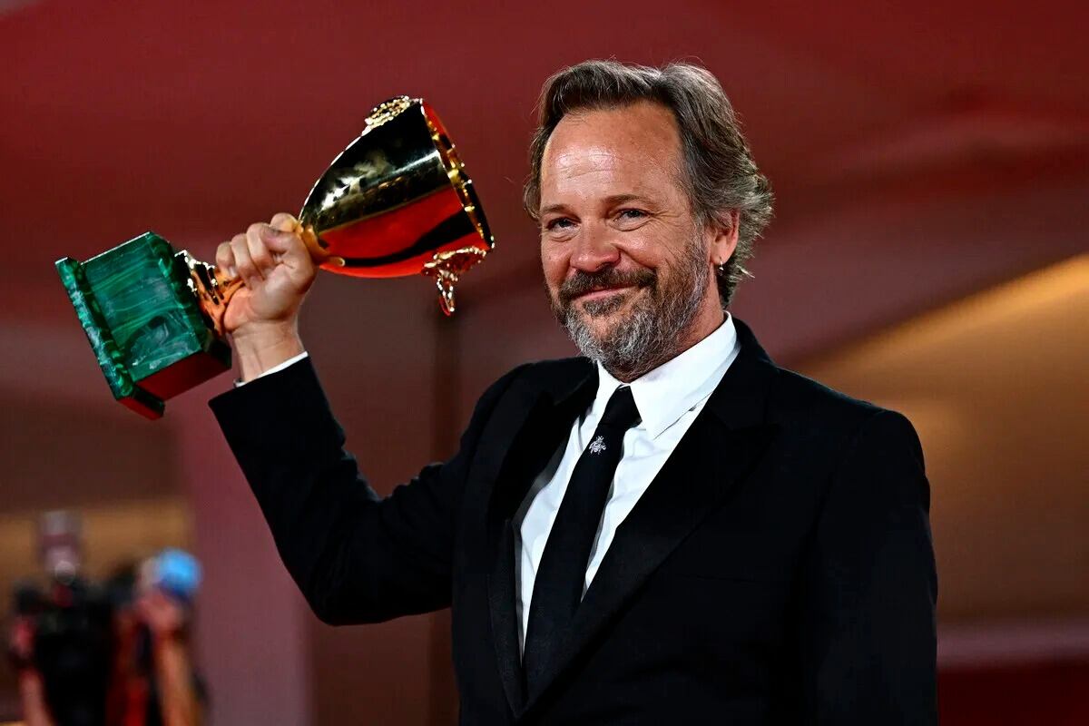 "No me gusta mi aspecto. Eso le pasa a mucha gente. Pero supongo que es inusual, ya que soy actor", dice el intérprete de 52 años.