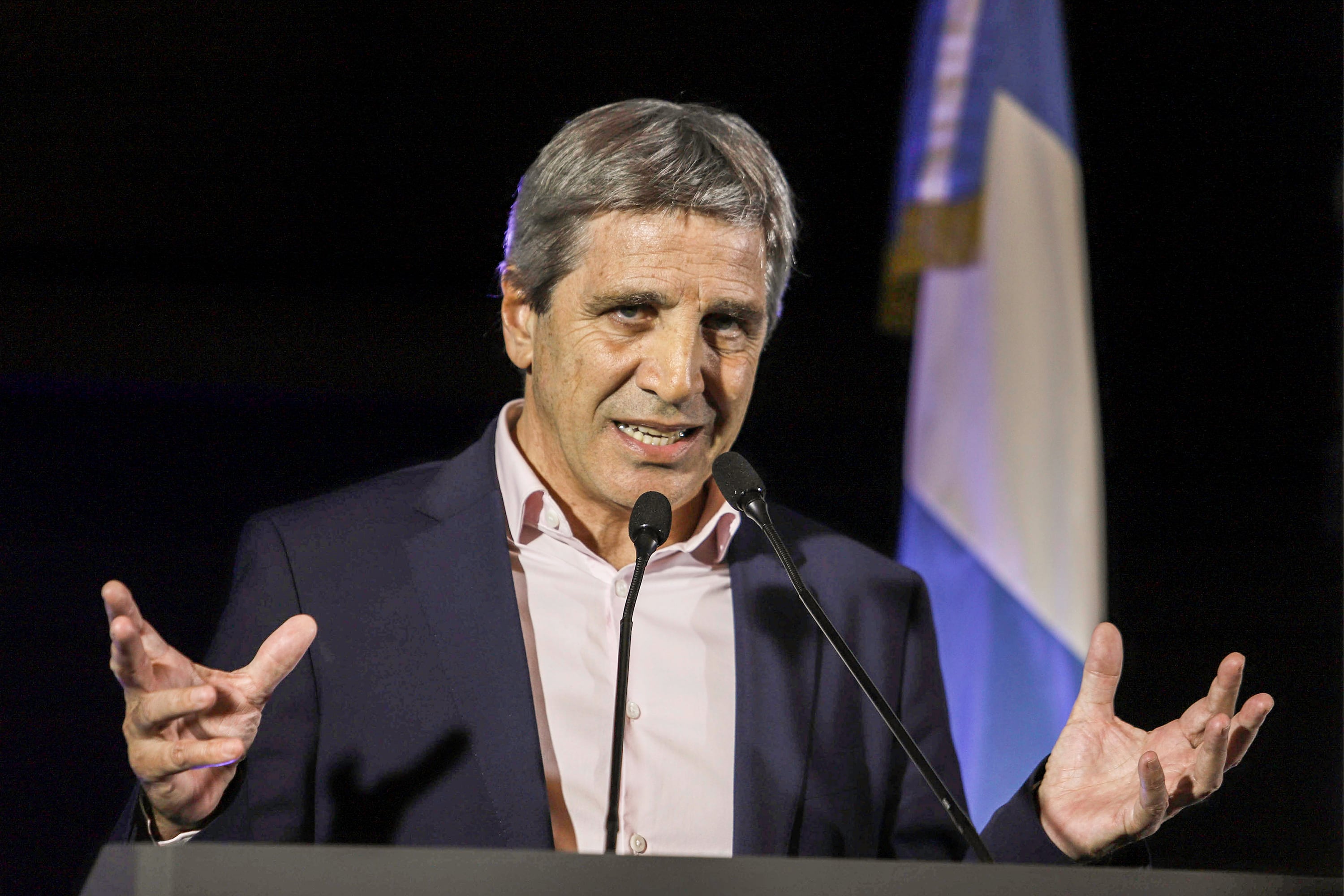 "Hay que hacer un esfuerzo a nivel de provincias. La mejor forma es haciéndolas competir”.