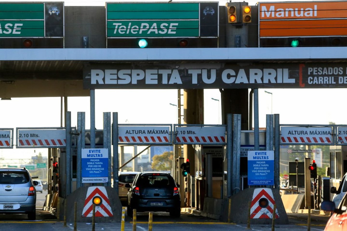 Se oficializó el pedido de nulidad de los contratos firmados durante el gobierno de Macri que dolarizaron los peajes. Imagen: NA