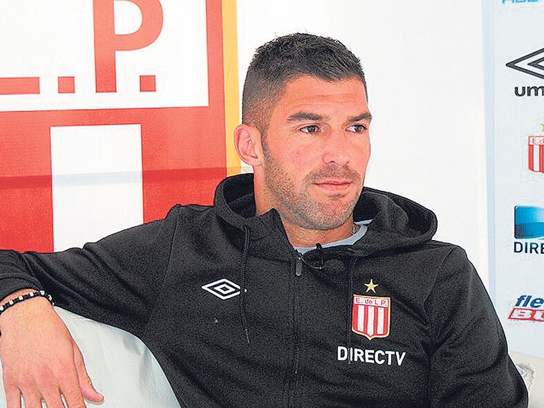 Por la falta de definiciones, Andújar viajó con Estudiantes. 