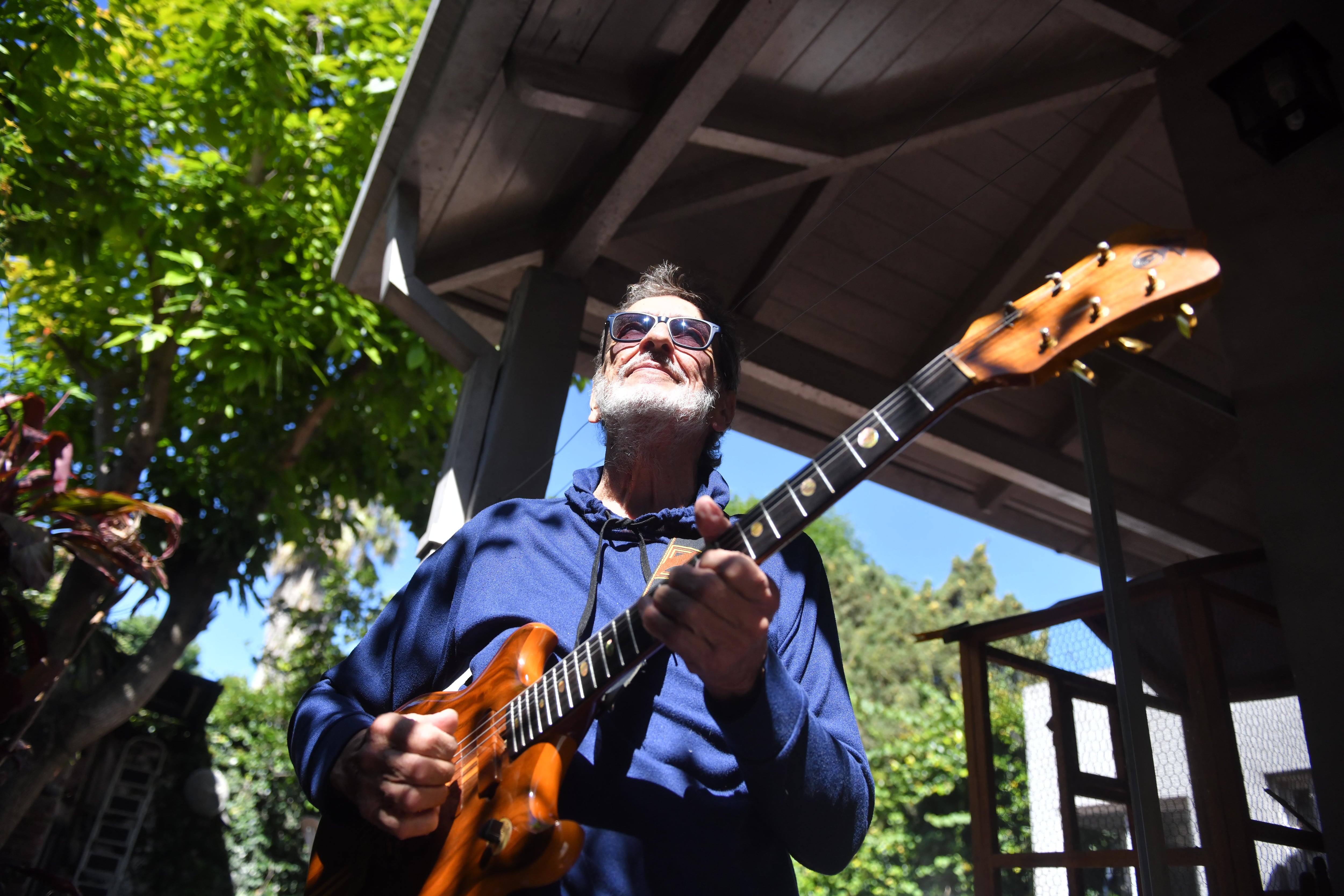 Edelmiro se presenta el martes 29 en Bebop, junto a Sebastián Peyceré