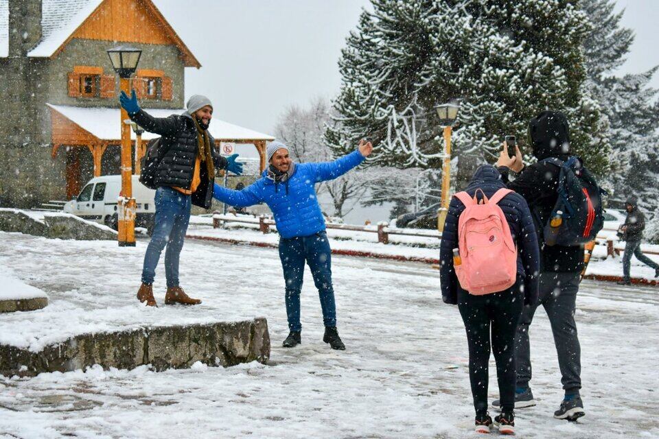 Bariloche ofrece una variada oferta de vuelos, alojamientos y paseos en este Travel Sale Argentina 2022. (Foto: NA)
