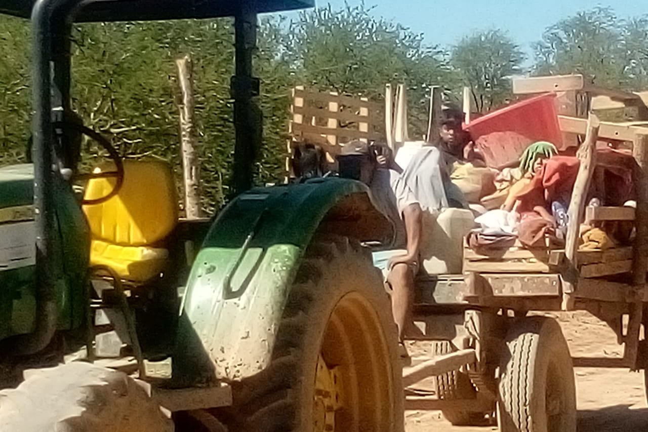 Familias de Monte Carmelo son evacuadas