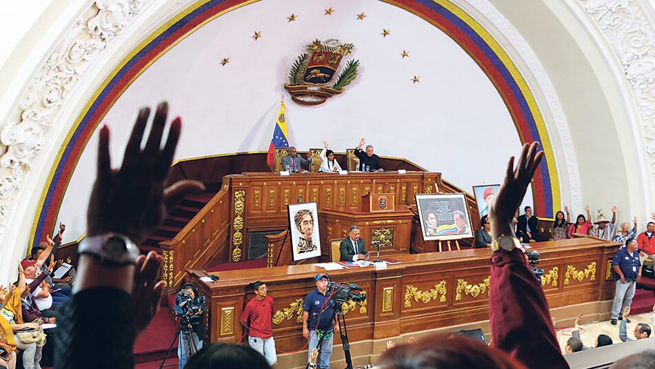 La Asamblea Nacional Constituyente aprobó que las regionales se realicen dentro de dos meses.