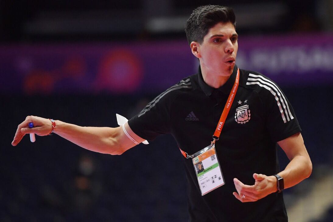 Matías Lucuix sueña en grande con el futsal de Argentina