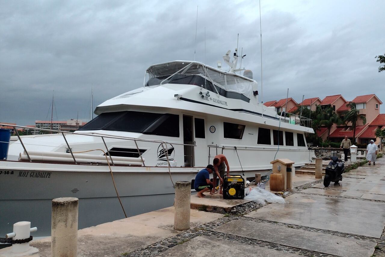 El M.O.I Guadalupe a punto de zarpar hacia Haití el 11 de septiembre pasado.