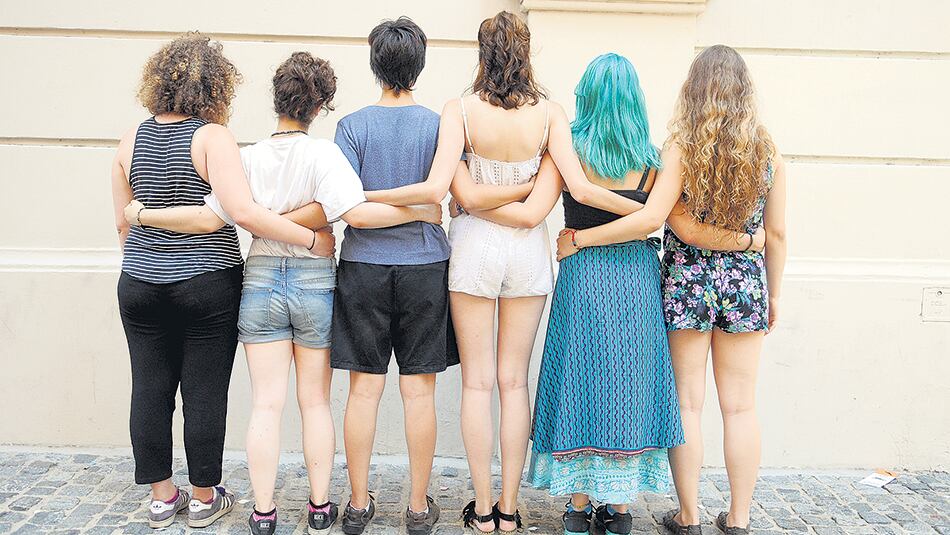 Las siete denunciantes dicen estar agotadas pero felices por la repercusión mediática de la primicia aparecida en este diario.