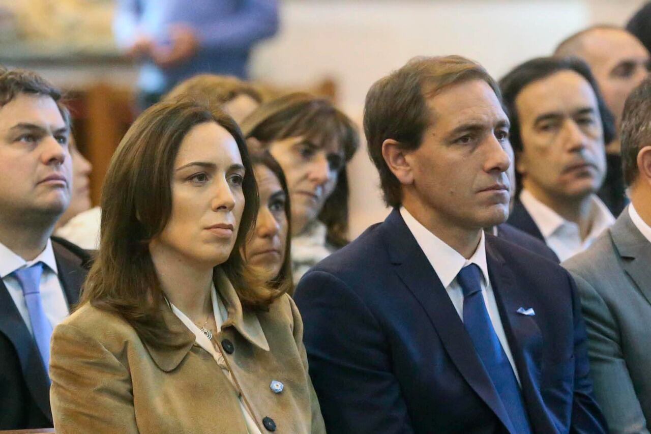 El intendente de La Plata, Julio Garro, junto a la exgobernadora bonaerense María Eugenia Vidal.