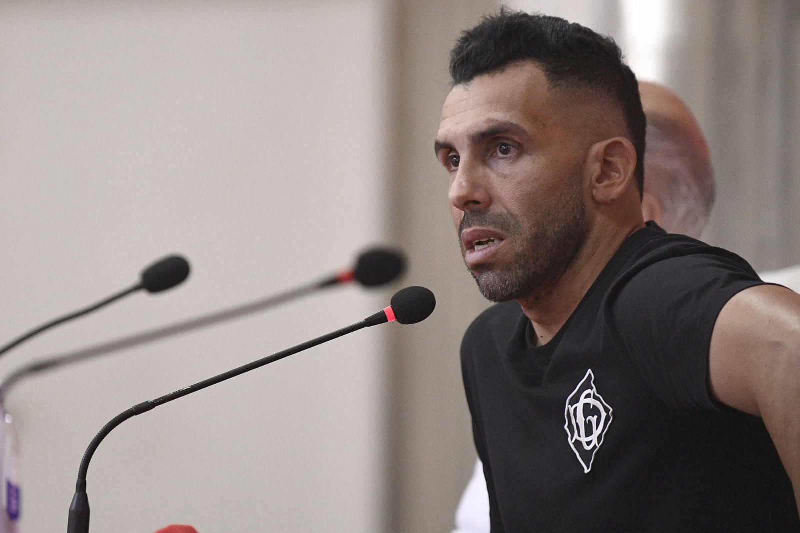 Carlos Tevez esperará a Saltita González para definir el equipo